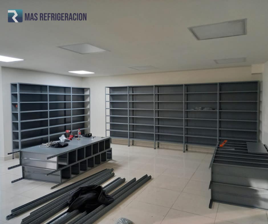 Estanterias instaladas
